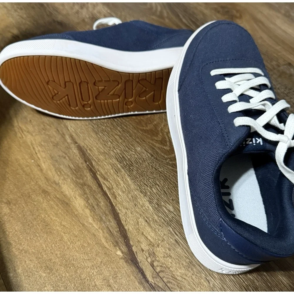 Kizik Prague Navy Blue Kids Athletic Size 4 Hands Free Sneakers Shoes Nwob